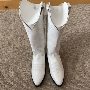 Denver Broncos Cheerleader White iconic boots